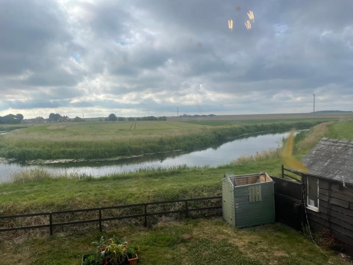 ホテルLuxury Glamping At The Riverside スケッグネス エクステリア 写真
